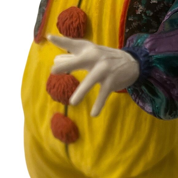 NECA 7″ Ultimate Pennywise Tim Curry IT Clown Figure – Like New - Picture 6 of 6